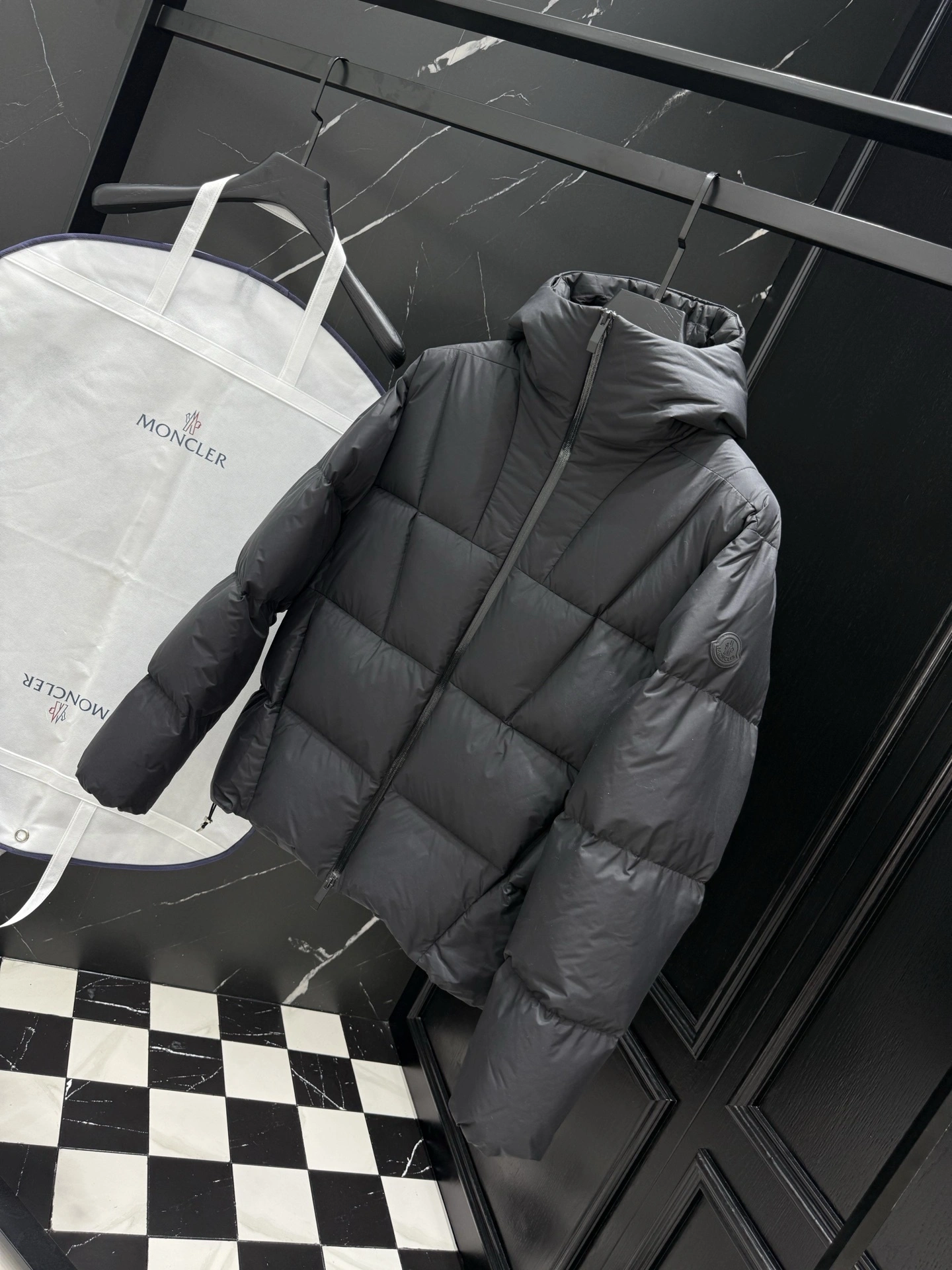 wg.luxury-- 7o9385r Down jacket white duck down item: E-F443J1227H